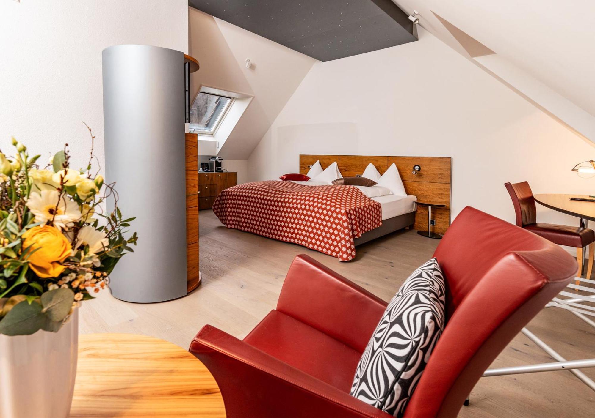 Tailormade Hotel Krone סארן מראה חיצוני תמונה
