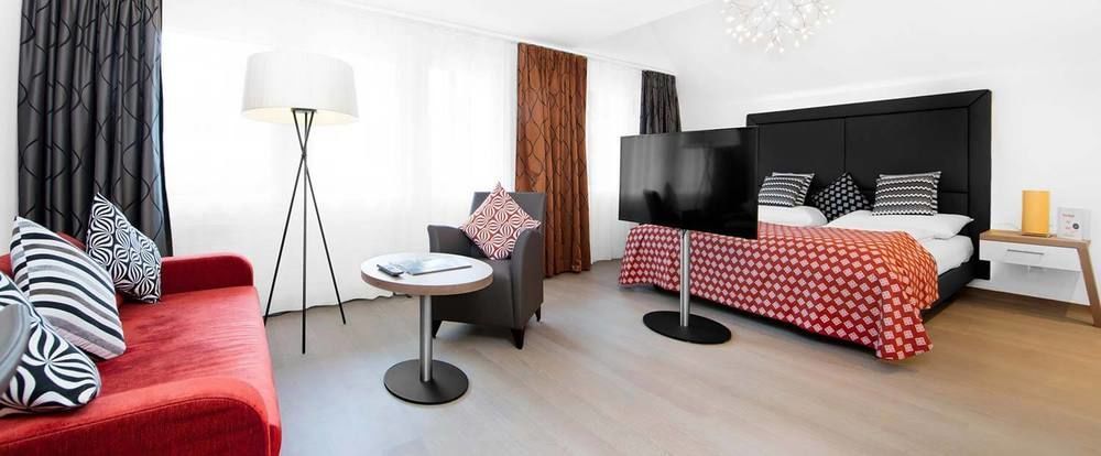 Tailormade Hotel Krone סארן מראה חיצוני תמונה